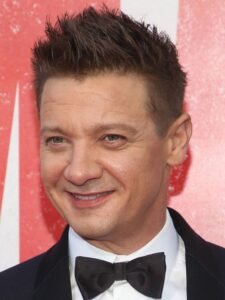 80 Men Hairstyles For Round Face-Jeremy Renner’s Spiky Undercut